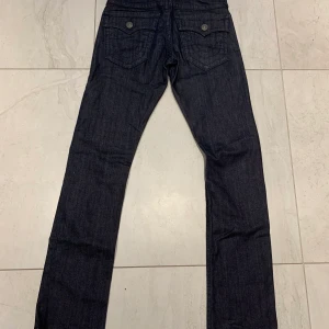 True religon jeans  - Säljer ett par true religon jeans i perfekt skick Pris kan diskuteras