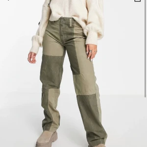 Cargos - Gröna byxor, använda max 2 gånger. Köparen står för eventuell frakt.🌸