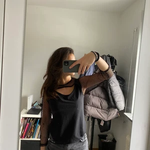 Old school tröja!! - Detta är en jätte fin tröja, som min mamma brukade ha back in the days. Den är i bra skick o har inga skador☺️