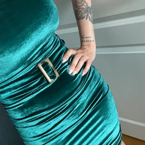 Klänning  - Helt ny klänning  från prettylittlething  Frakt tillkommer 