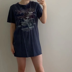 Oversized tröja - Oversized tröja men tryck som aldrig kommer till användning, pris går alltid att diskutera och paketpris är möjligt💕