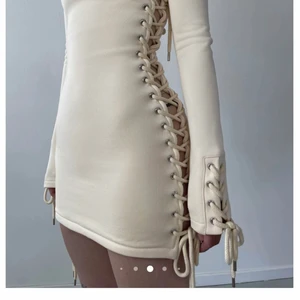 NY Hiddecult hidden cult klänning - Helt ny, vid intresse av egna bilder bara skriv till mig 