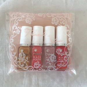 Nagellack  - Aldrig använda- 10kr st