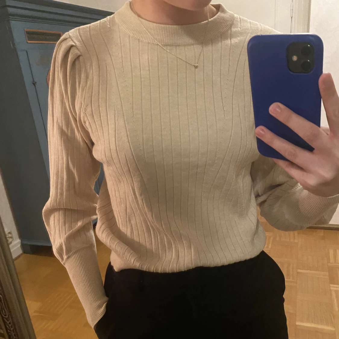 Söt tröja med puffärm