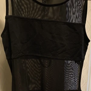 Snyggt linne ifrån Hm  - Snygg body ifrån Hm 