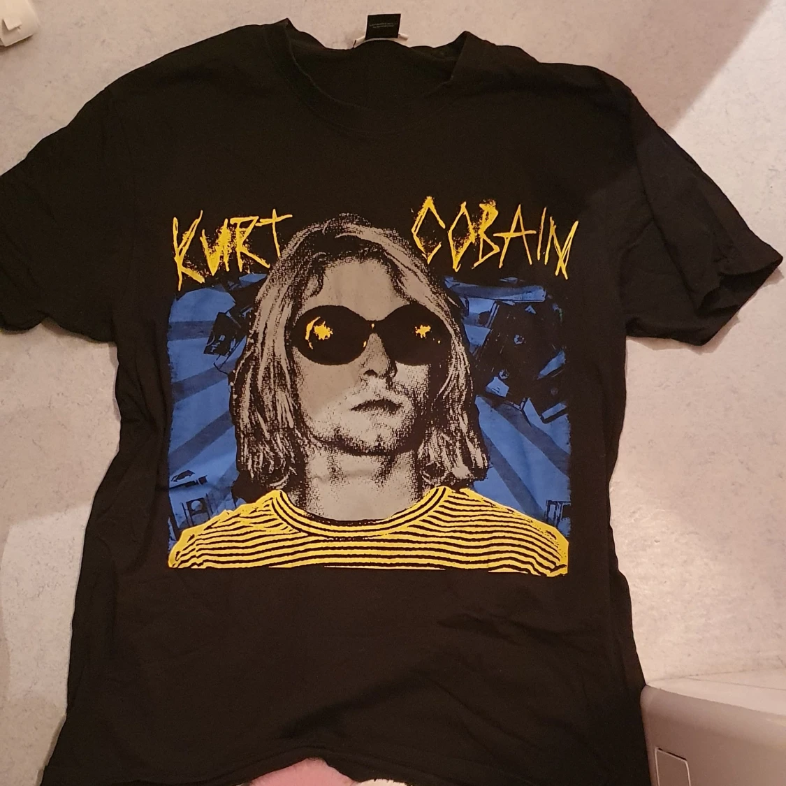 Limited edition kurt cbain unisex t.shir