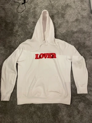 Bianca Chandôn hoodie - Säljer nu min Bianca Chandôn hoodie som jag börjar växa ur.  Storlek L men sitter mer som M