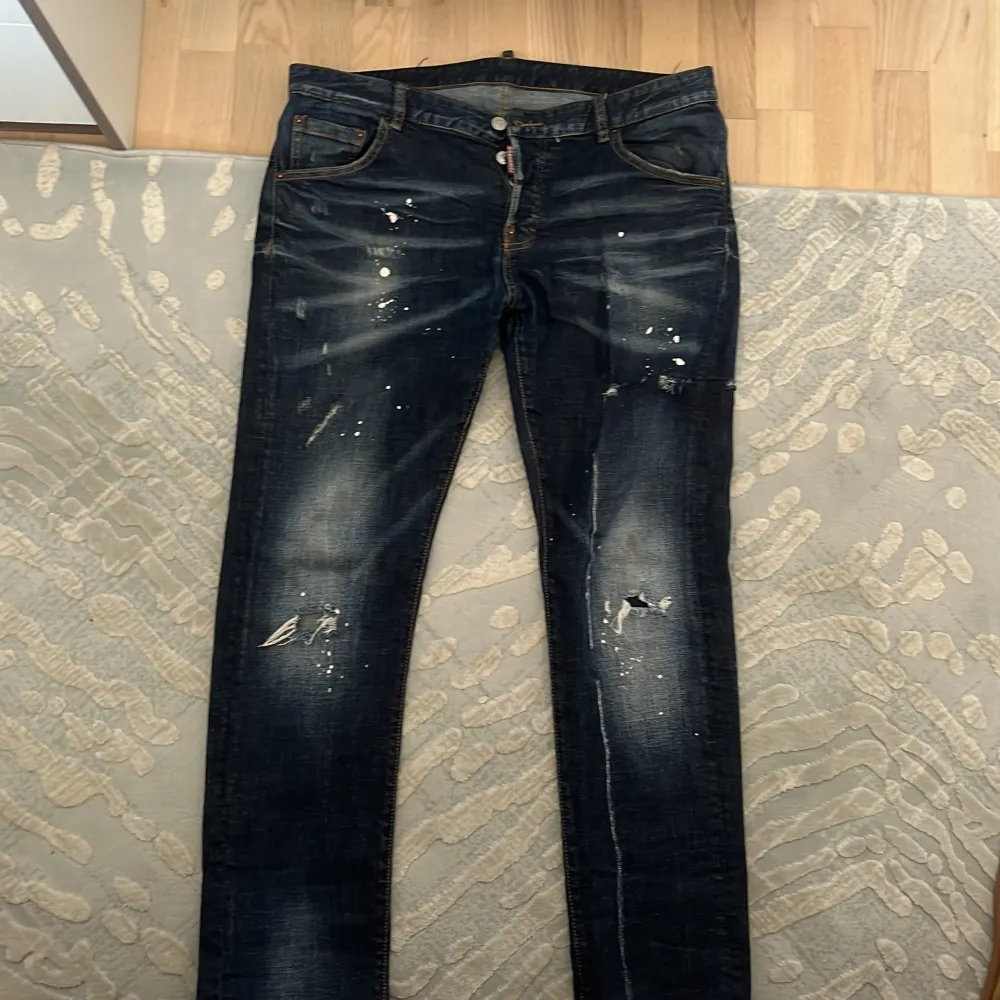 Äkta dsq2 jaens  Stolen - 52 Skick - bra  . Jeans & Byxor.