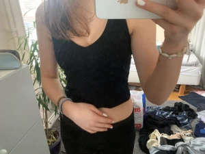 Svart halterneck - Fin svart halterneck topp🖤 Perfekta fest toppen!