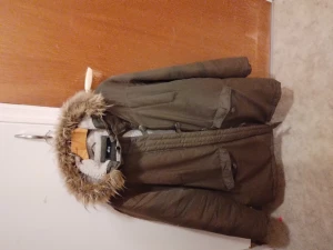 Vinter jscka - Felfri vinterjacks ,sparsamt andvänd, hel och ren .