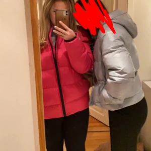 Rosa jacka - Kan gå ner i pris vid snabb affär
