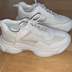 Chunky sneakers  - Sneakers från NAKD, använda enbart ett fåtal gånger