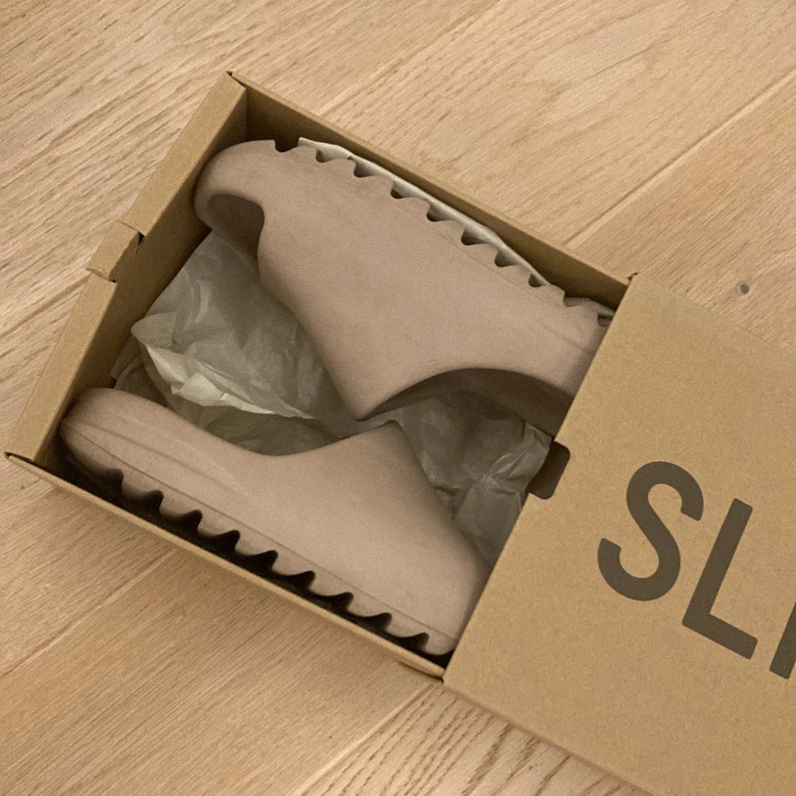 Yeezy slides pure restock pair