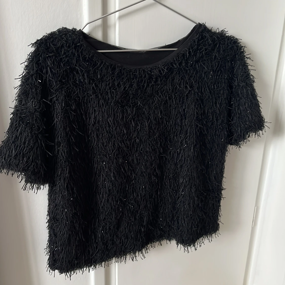 Svart volang tröja ❤️