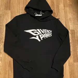 Givenchy hoodie storlek XL