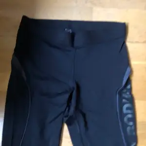 Snygga Better Bodies tights stl S. Fint begagnat skick. Sparsamt använda.