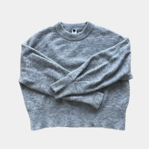 Ulltröja - Superfin stickad ulltröja från MQ i strl S o fint begagnat skick 💌 Den är i 30% ull. Postas spårbart med Postnord eller via Instabox för 49 kr! 🧚🏼‍♀️