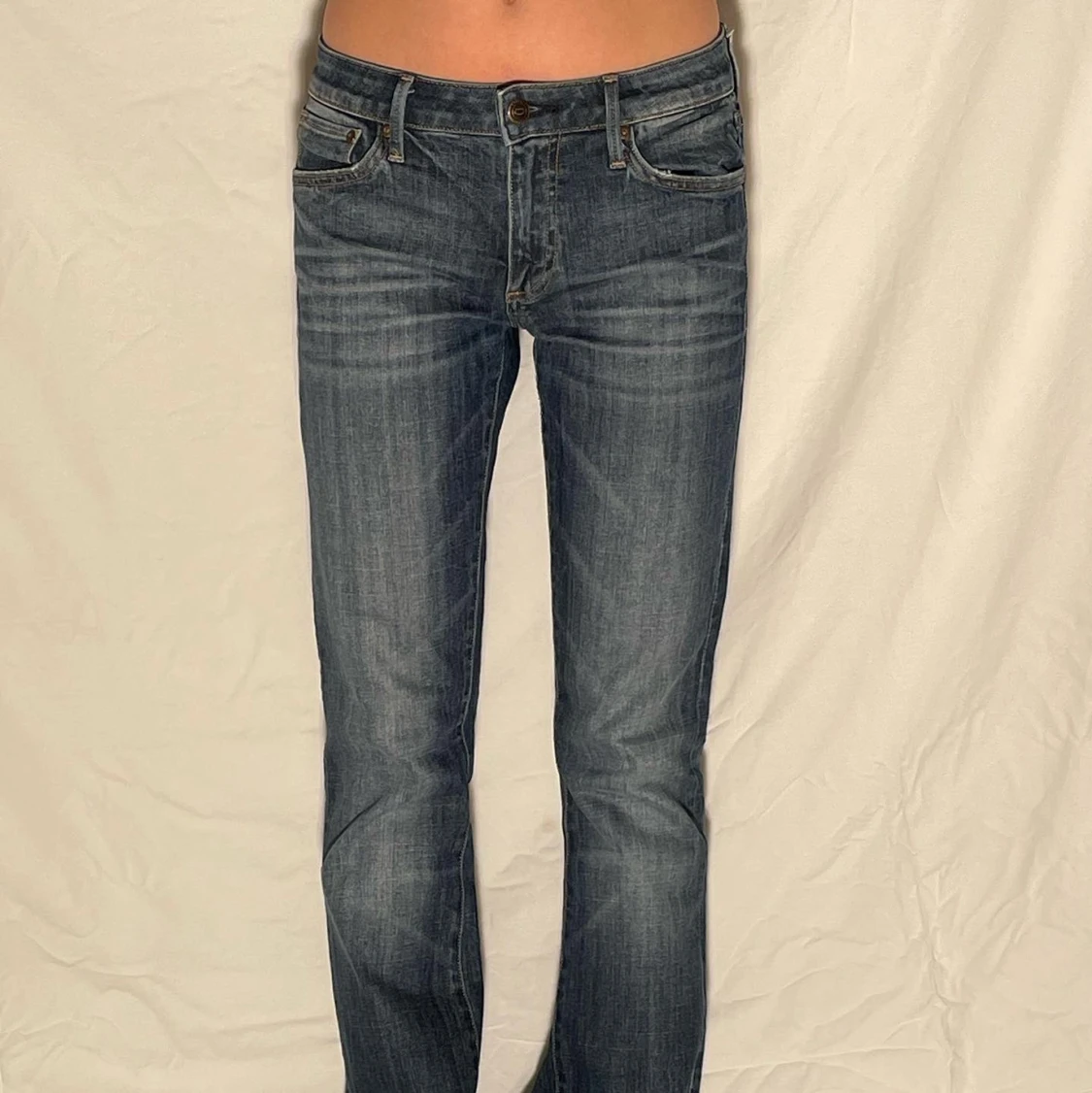 low waist jeans 