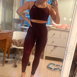 Set från icaniwill - Båda delarna är i storlek small