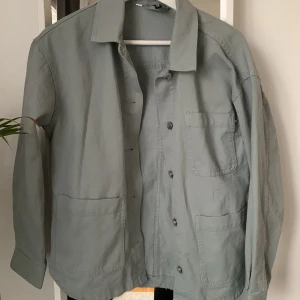 Jeansjacka  - Jeansjacka från HM (divided), storlek XS. 