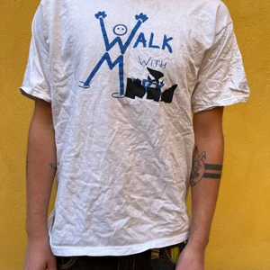 T shirt - Tryckt från kompis Walk with KID!