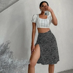 Kjol - Fin längre kjol i storlek S, aldrig använd! 🖤