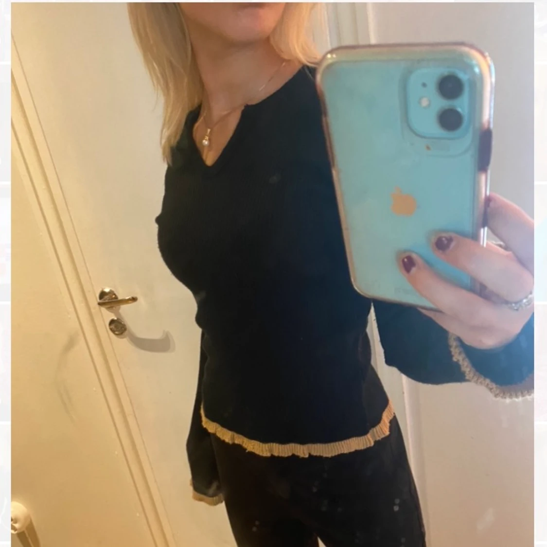 Långärmad svart tröja