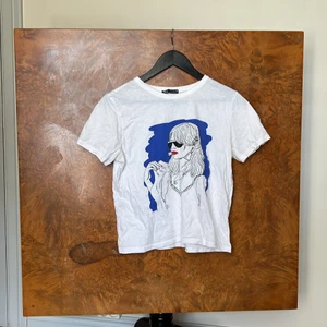 Zara t-shirt - Fin tischa med print från zara!