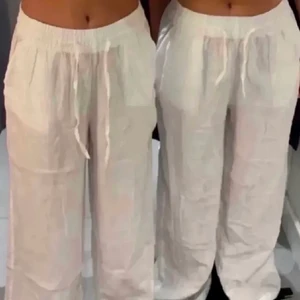 Linnebyxor  - Linnebyxor i storleken S (short) passar mig i längden perfekt som är 160!   Ska passa 159-165  , innerbenslängd 68cm. Har den i beige också.