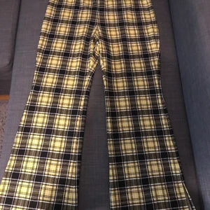 Rutiga byxor - Finns i Stockholm:)