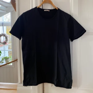 Svart Crocker T-shirt - Vanlig Svart Crocker T-shirt