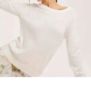 tröja - vit tröja från vila, knappt använd!