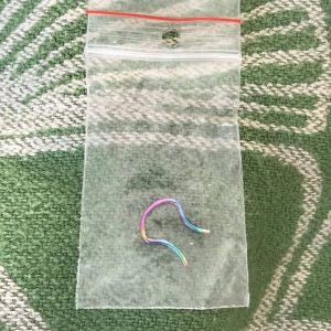 septum retainer - Oanvänd, är i förpackningen jag köpte den i. Köptes på Crazy Factory.