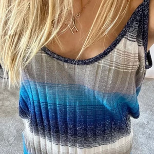 Zaralinne🥰 - Snygga missoniliknande linne från zara🙏🏼 Köpt för någon månad sedan men säljs inte längre. Jag säljer för 150kr + 44kr frakt❤️