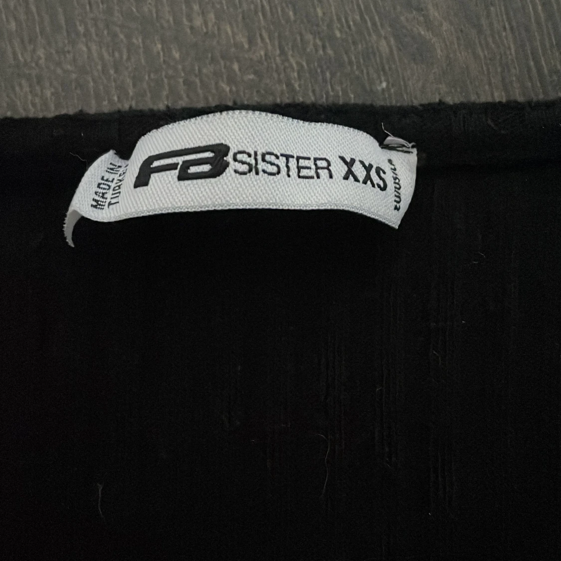 Svart långärmad tröja  - 91