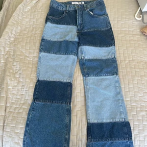 Flare jeans - Storlek 30, soft flaire och högmidjad modell