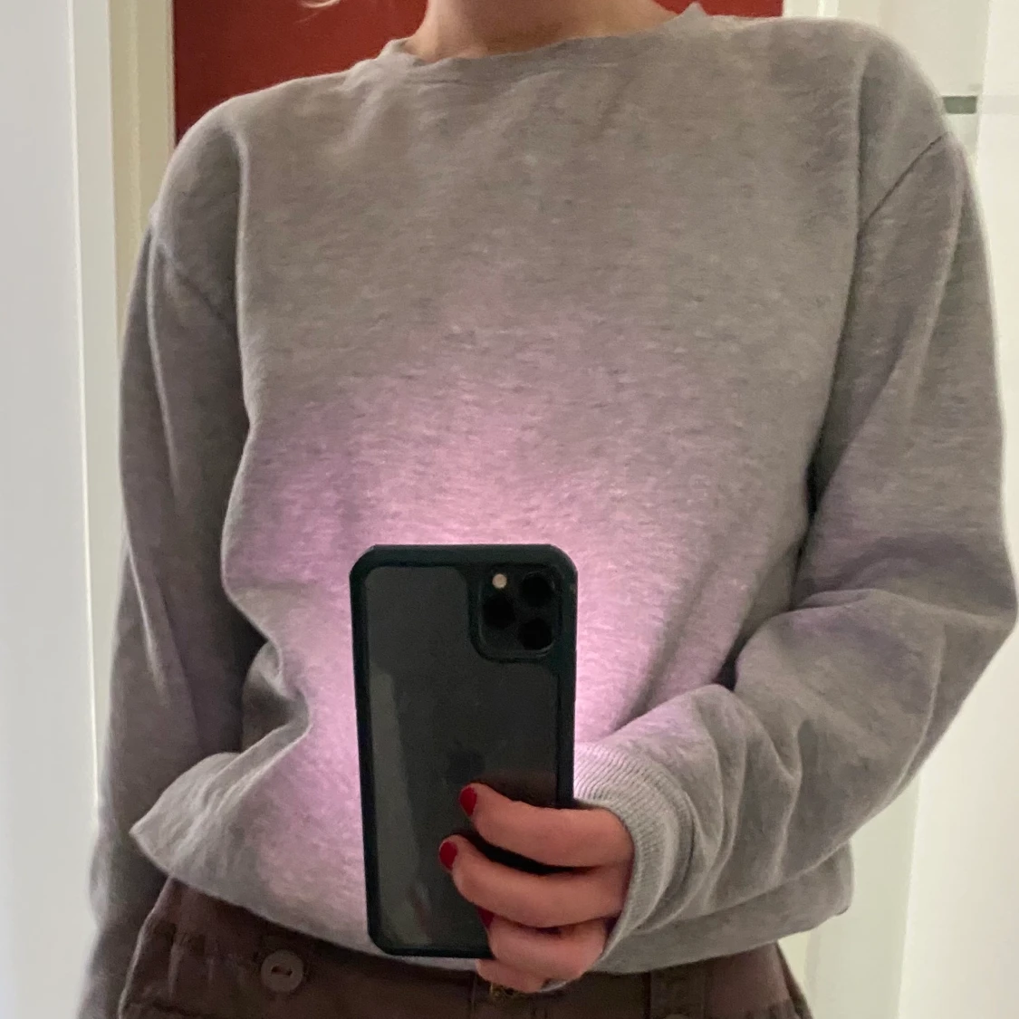 Grå sweatshirt