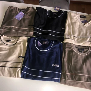 VINTAGE PEAK PERFORMANCE SWEATSHIRT - Säljer sjukt feta vintage sweats från PEAK PERFORMANCE. I absolut nyskick, oerhört sällsynt fynd 