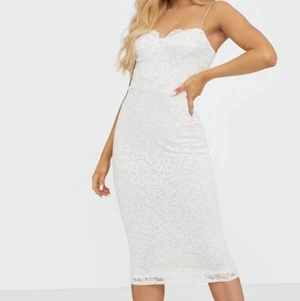 Vit klänning - Vit spets klänning