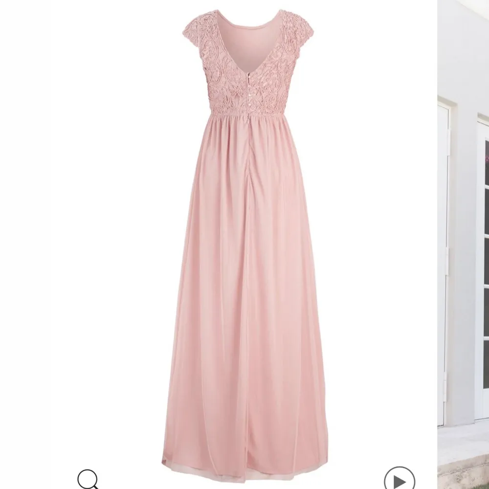 Superfin balklänning i färgen dusty pink från bubbleroom i toppen skick! Köpt 2018 💓  . Klänningar.