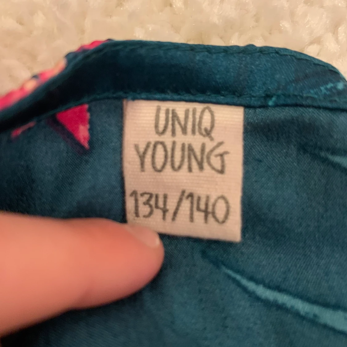 Omlott tröja, storlek 134/140 - 91