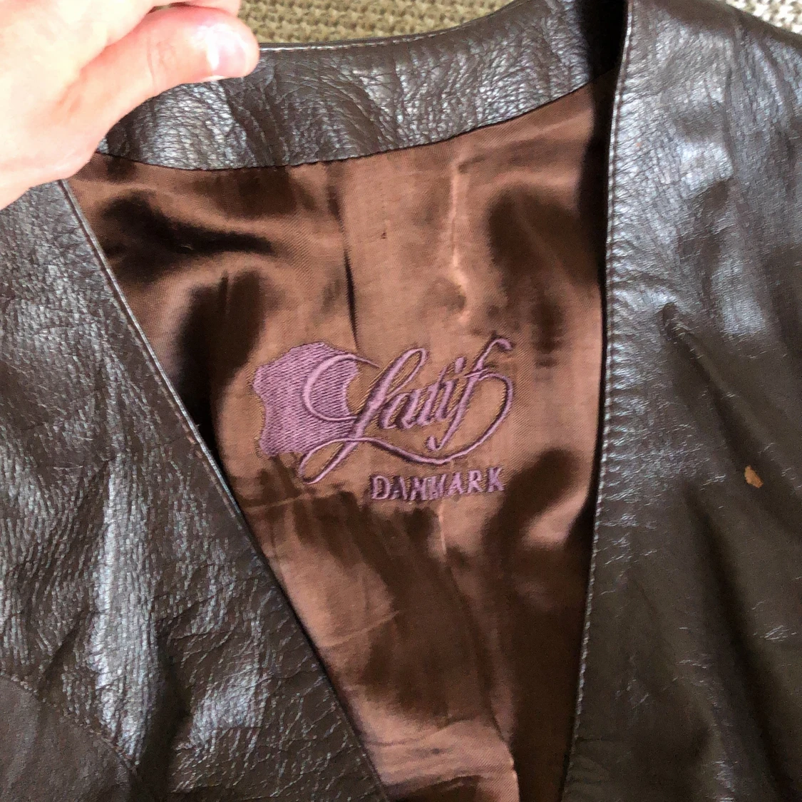 Brun skinnväst - 91