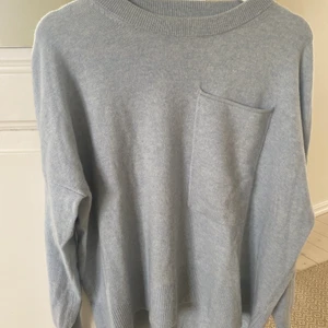 Tröja Soft Goat - Jättefin ljusblå tröja från soft goat. 