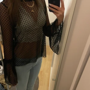 Blus - Fin blus! Nästan aldrig använd🔥💘