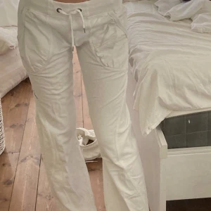 Lågmidjade mjukisar - Supersnygga Lågmidjade peak mjukisbyxor, säljer då de inte kommer till andvändning, 