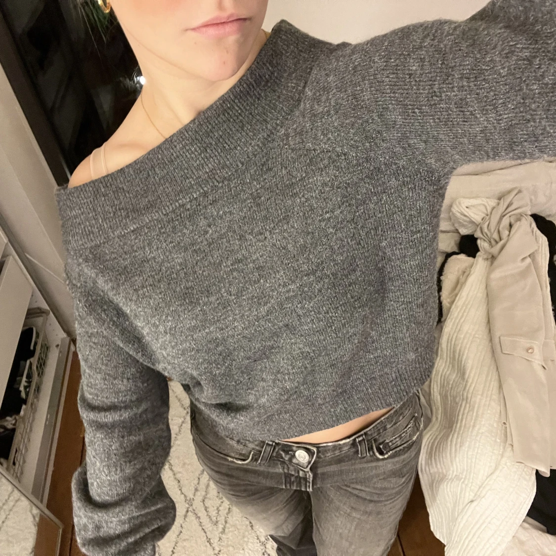 Grå stickad tröja - 90