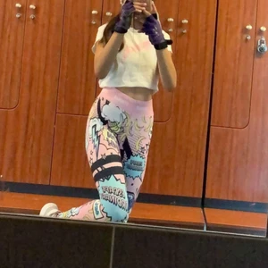 Stronger träning tights  - Säljer mina favorit strongers i strl S passar Xs också, 250kr+frakt.💗 nypris:800kr