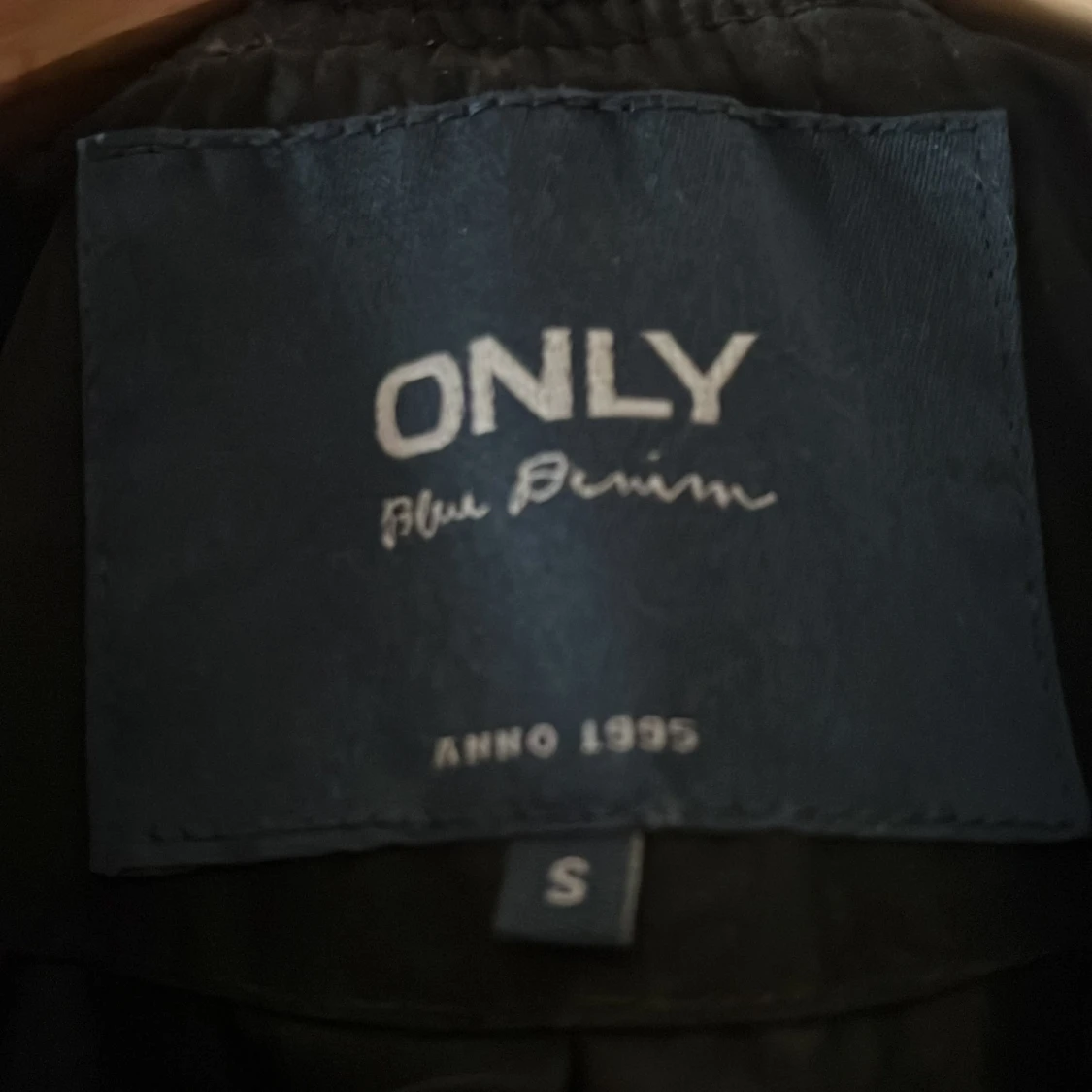 Tunn bomberjacka  - 91