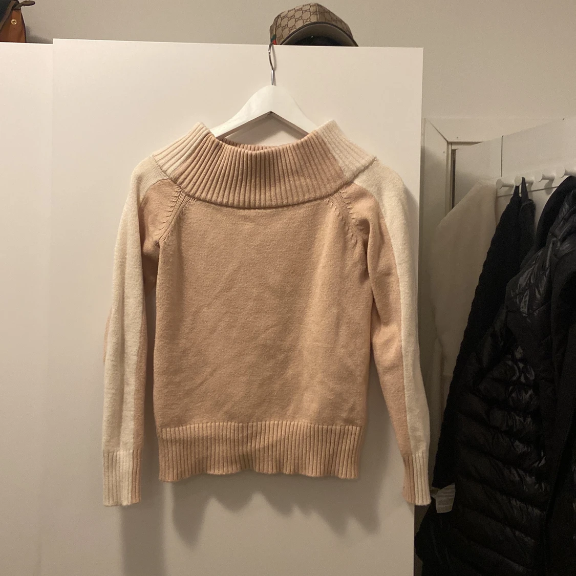 Vanlig tröja från NA-KD