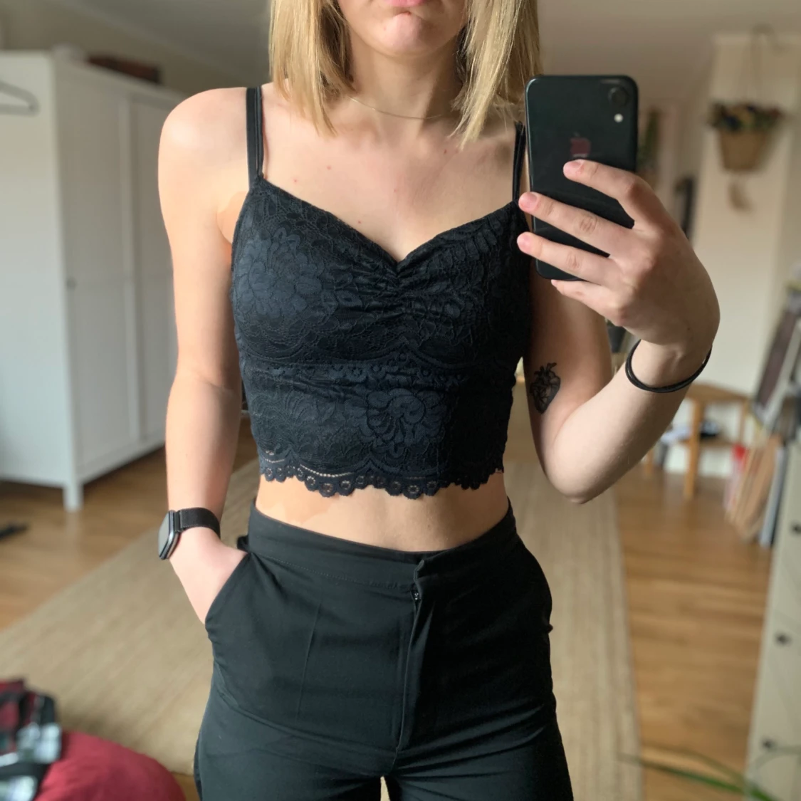 Svart spetslinne - 90